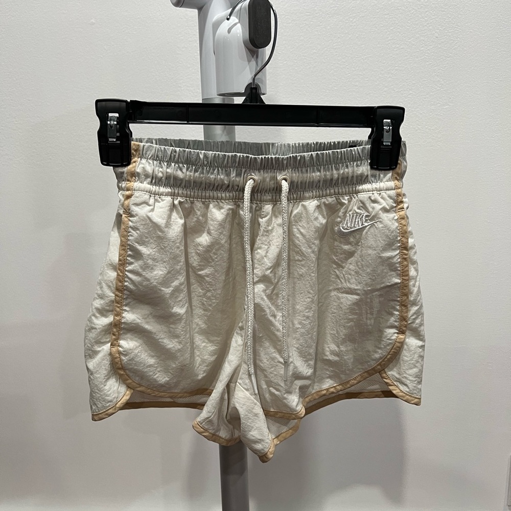 Nike short